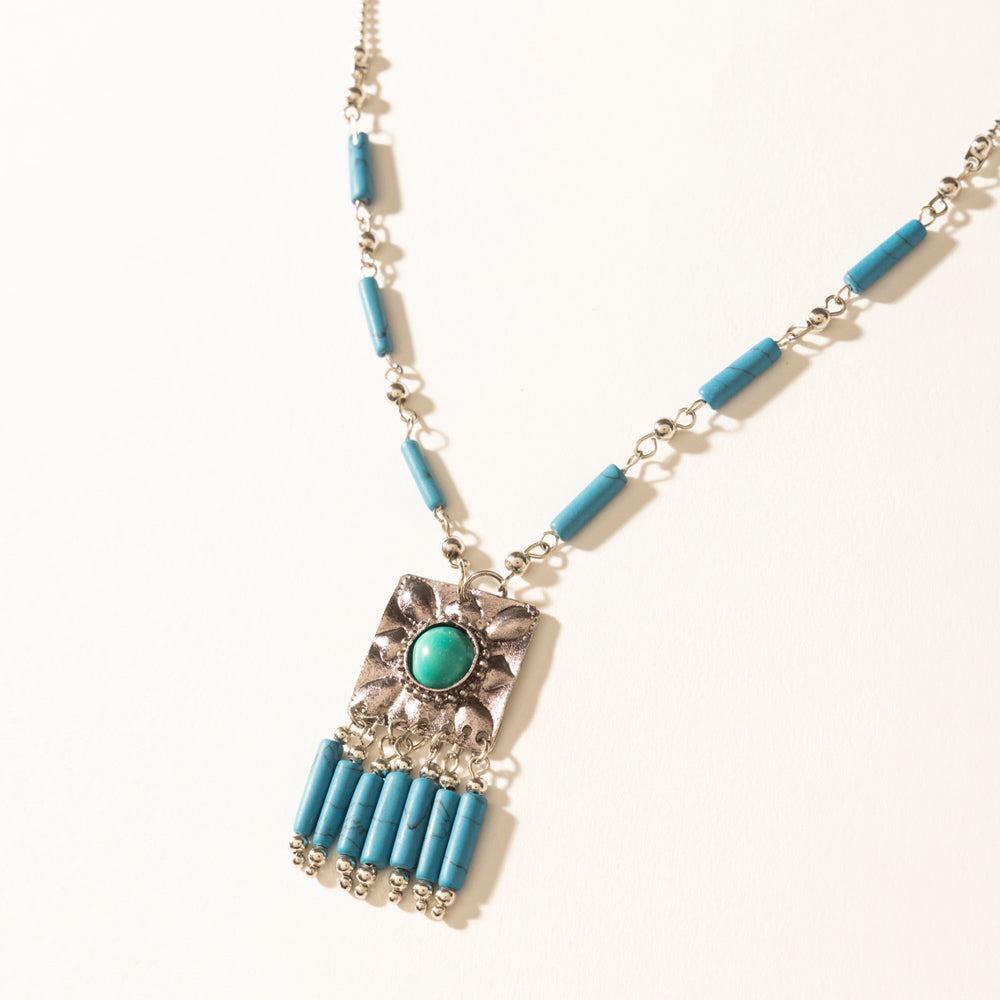 Myra Blue Coyote Necklace in Turquoise Charm - Myra USA