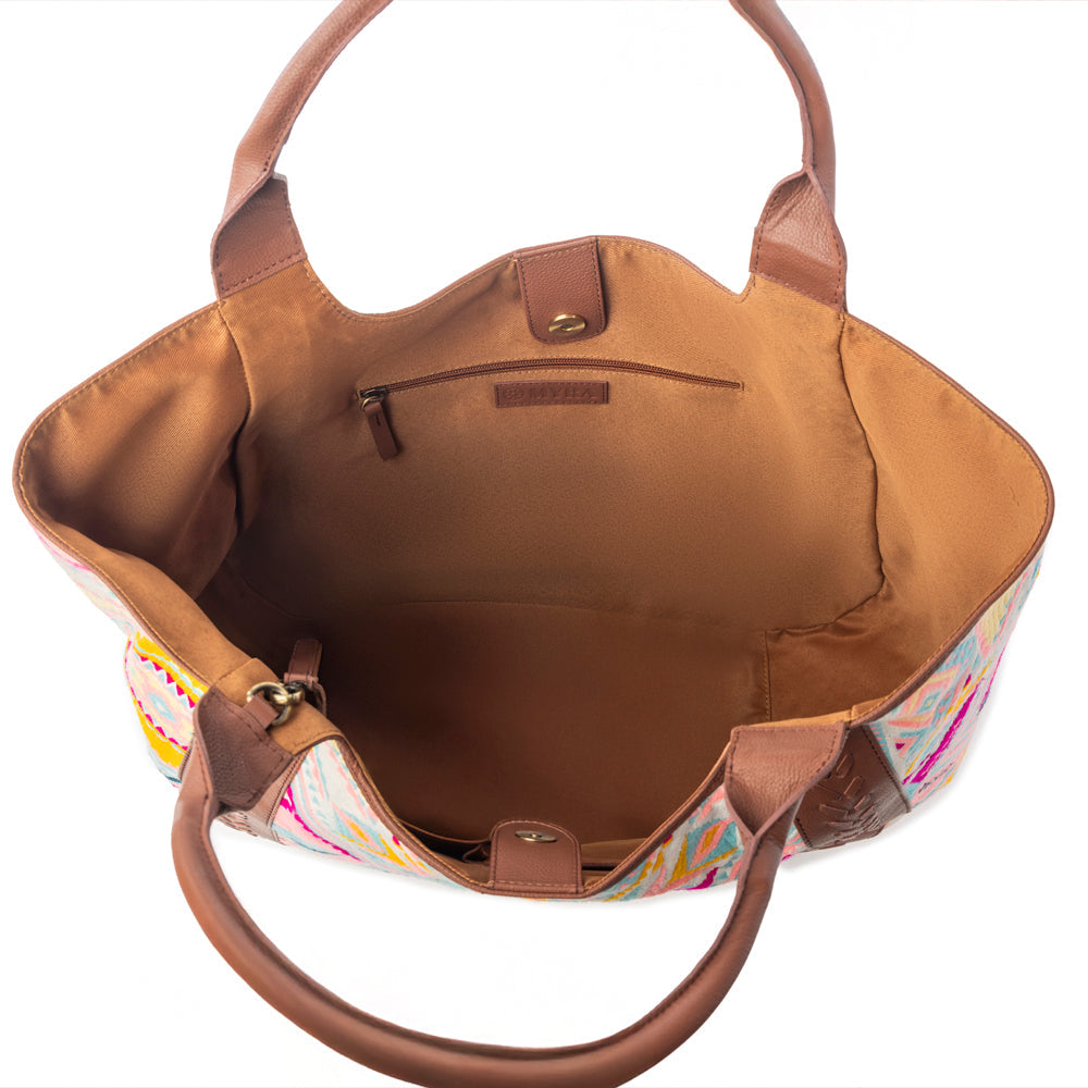 Myra Sedona Horizon Jacquard Tote Bag in Sunset Coral - Myra USA