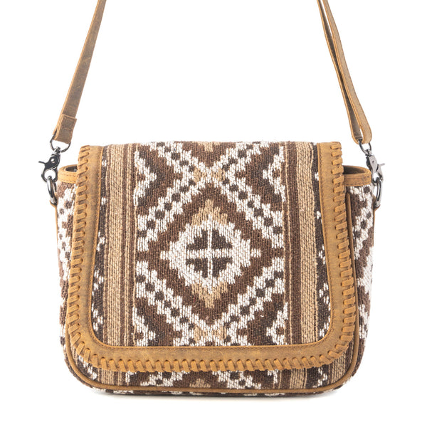 Myra Mesa Crosswinds Woven Shoulder Bag in Canyon Taupe - Myra USA