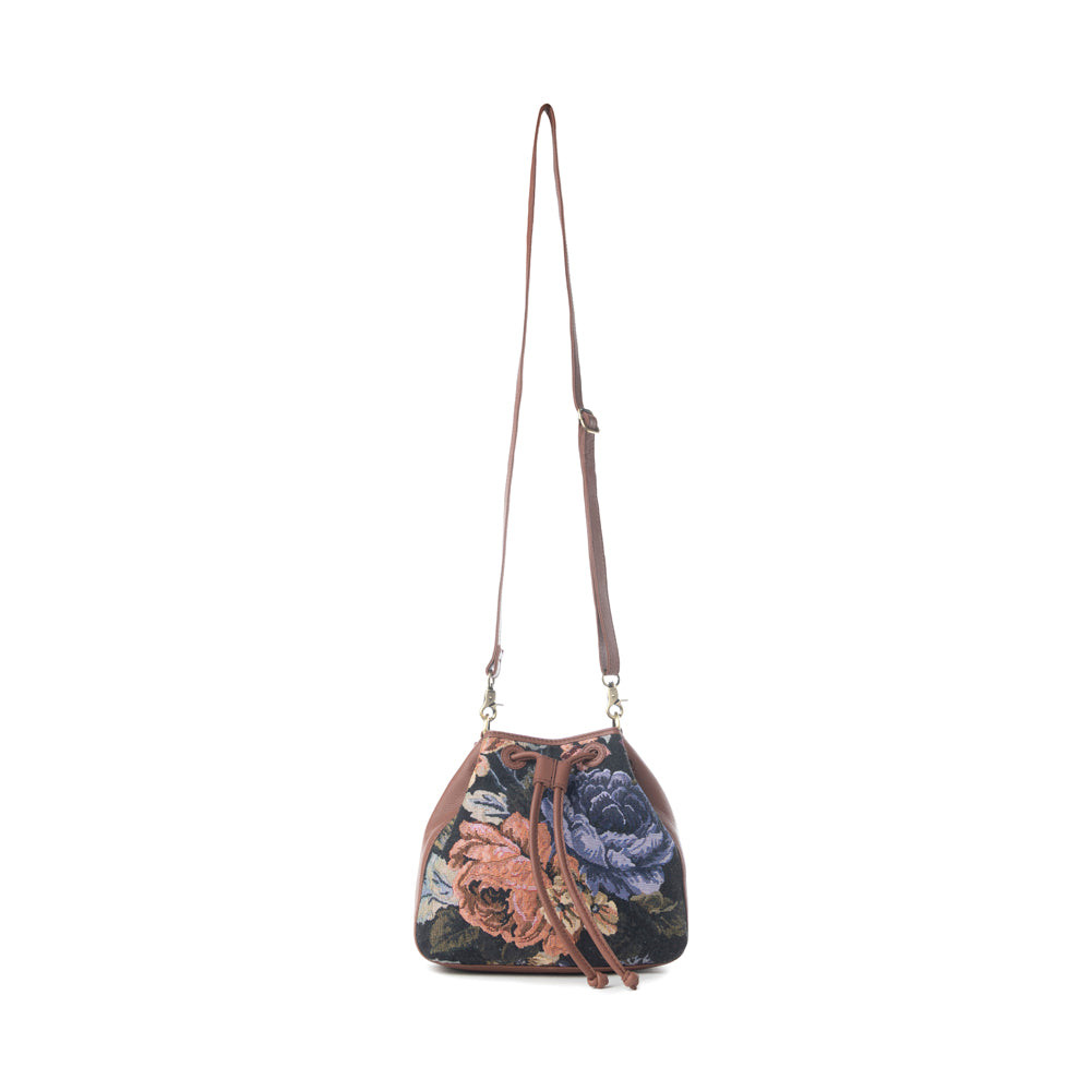 Myra Old Soul Bucket Bag in Vintage Mauve - Myra USA