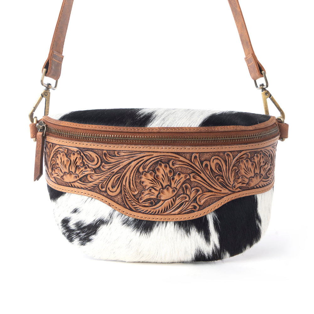 Myra Wildwood Handtooled Bag in Walnut Crest - Myra USA