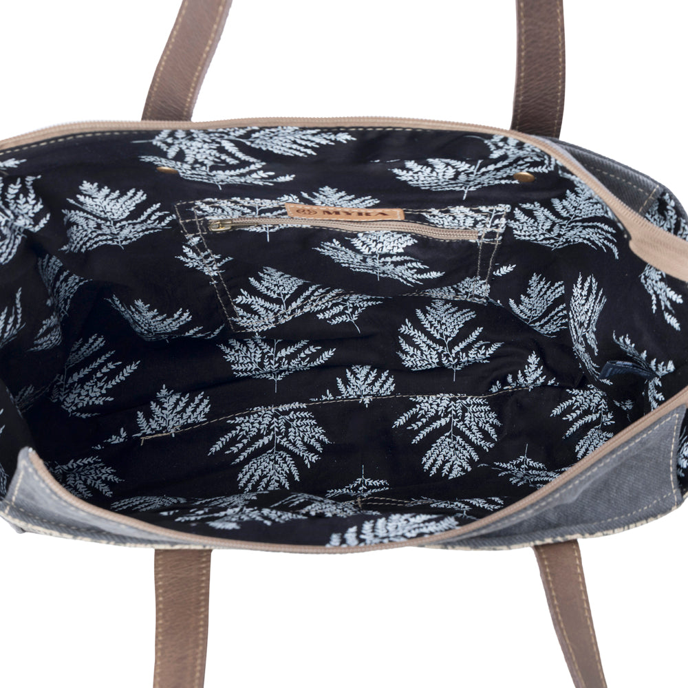 Myra Willow Mesa Messenger in Radial Sand - Myra USA