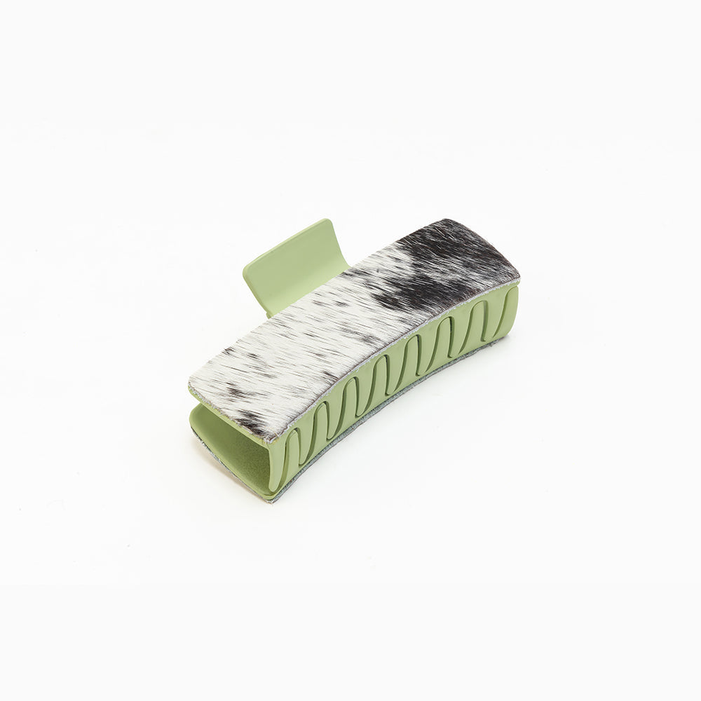 Myra Sage Yard Hairon Hair Clip in Ebony Moss - Myra USA