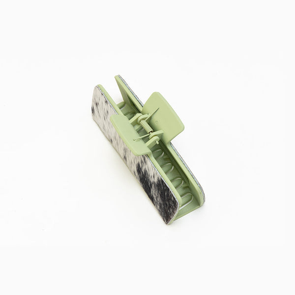 Myra Sage Yard Hairon Hair Clip in Ebony Moss - Myra USA