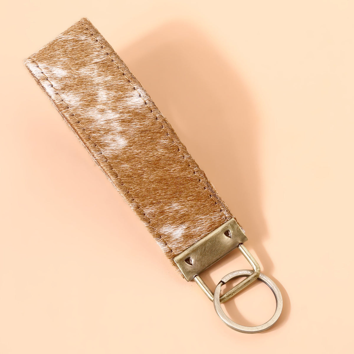 Myra Sacaton Key Fob in tan with hair on - Myra USA
