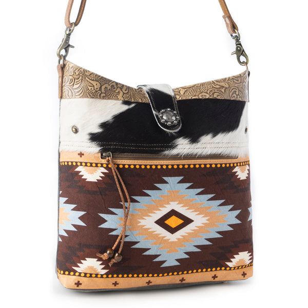 Wovenstone Western shoulder Bag for Women in rust with Aztec detail - Myra USA