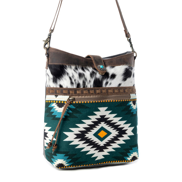 Wovenstone Western shoulder Bag for Women in green with Aztec detail - Myra USA