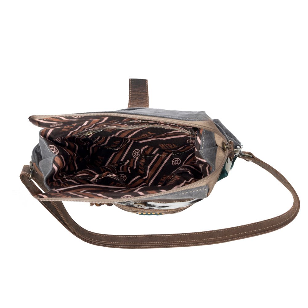 Wovenstone Western shoulder Bag for Women in green with Aztec detail - Myra USA