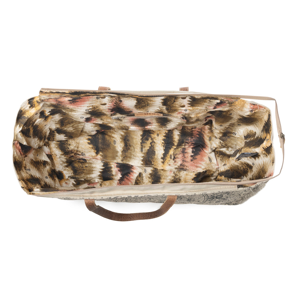 Wildmandala Weekender Bag for Women in ivory with vintage print detail - Myra USA