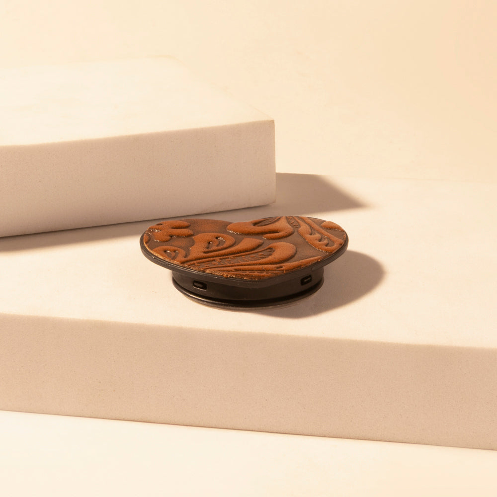 Cowgirl Heart Phone Socket for Women in brown with handtooled detail for everyday use - Myra USA