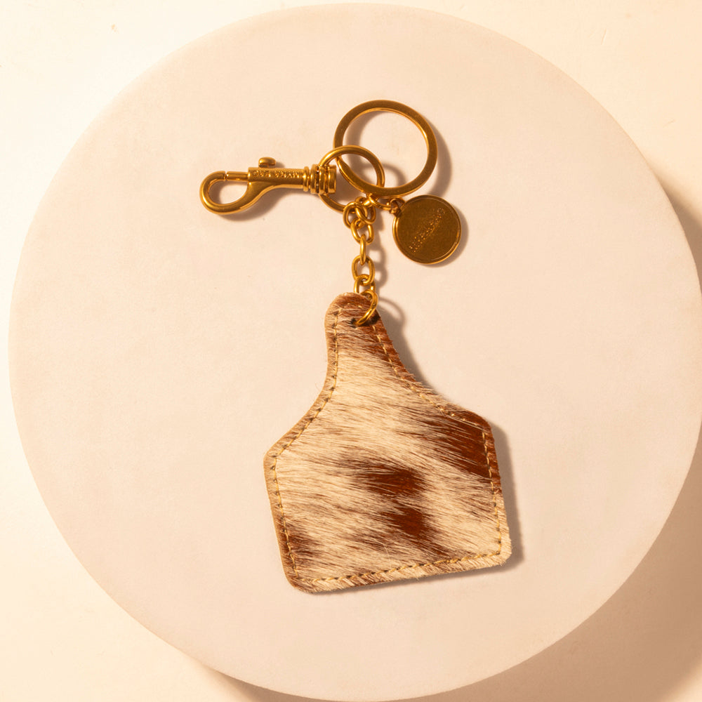 Heifer Key Fob for Women in brown with hair-on detail for everyday western carry - Myra USA