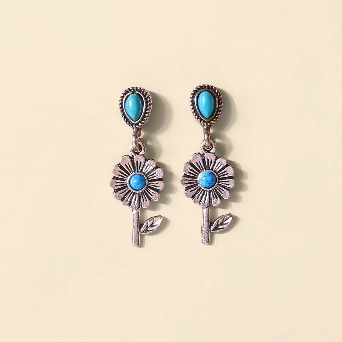 Myra Saddleflower Earrings in Turquoise Clay - Myra USA