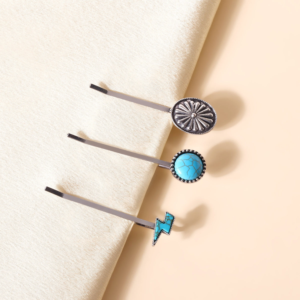 Myra Buckle Charm Hair Pin Set in Sky Blue - Myra USA