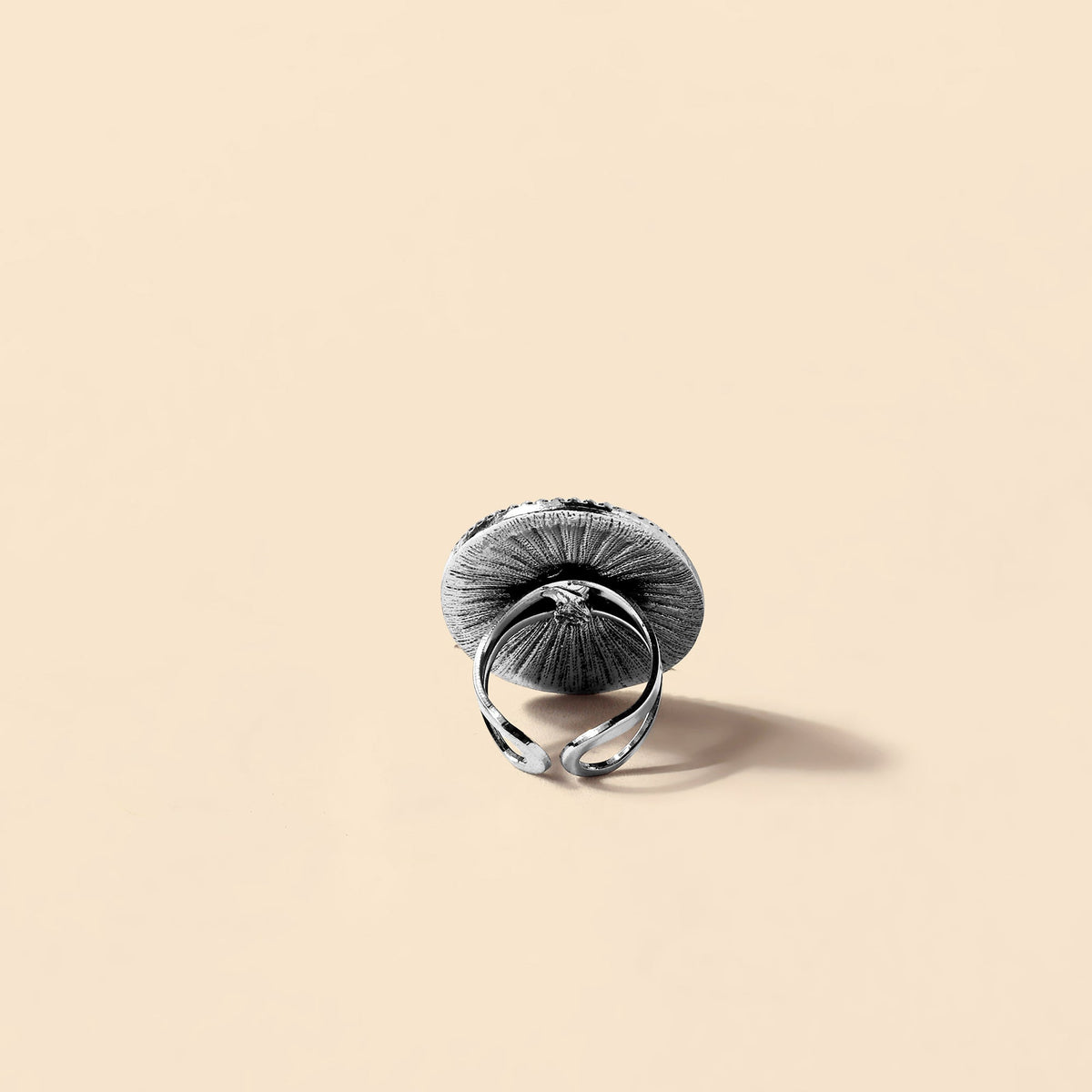 Myra Wagonwheel Ring in Ash Gray - Myra USA