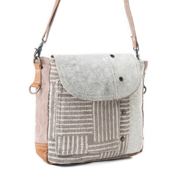 Edge Flap Shoulder Bag