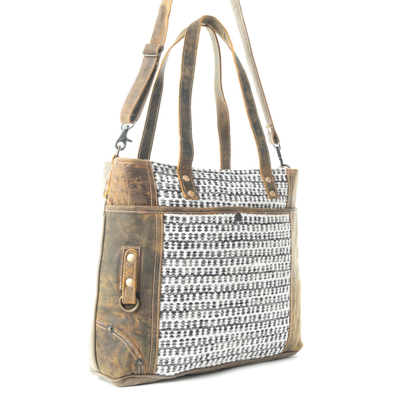 Loner Tote Bag - MyraUSA