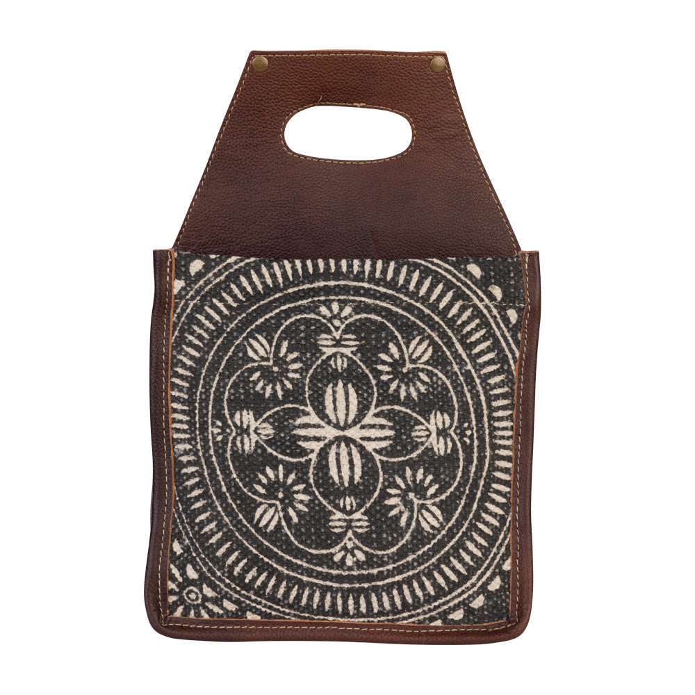 Trippy Tapistry 6 Pack Caddy - Myra USA
