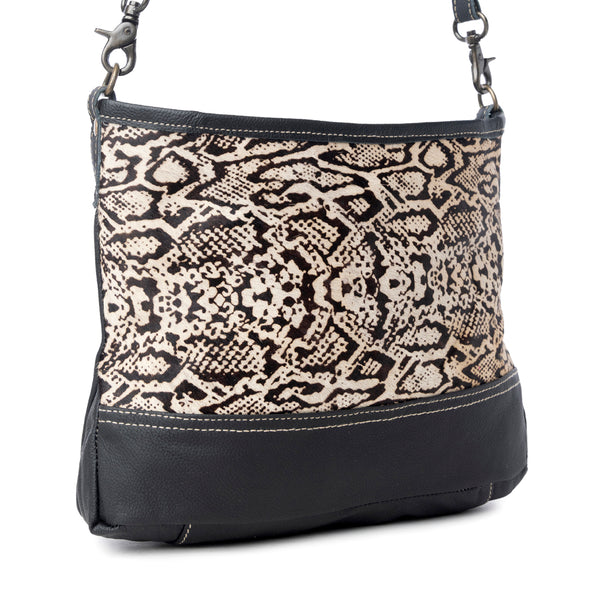 ANTIQUATED  LEATHER AND HAIRON BAG - Myra USA
