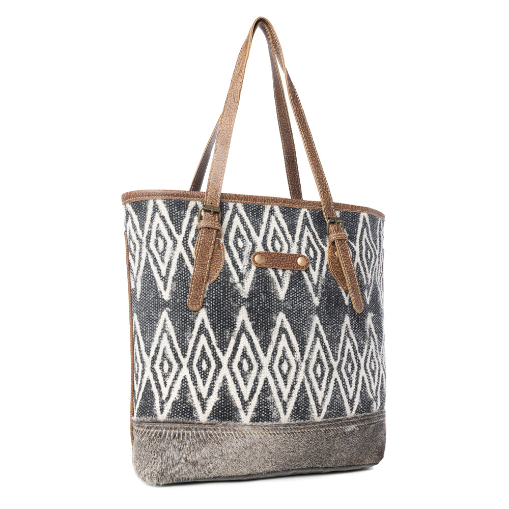 ROLE MODEL TOTE BAG - Myra USA
