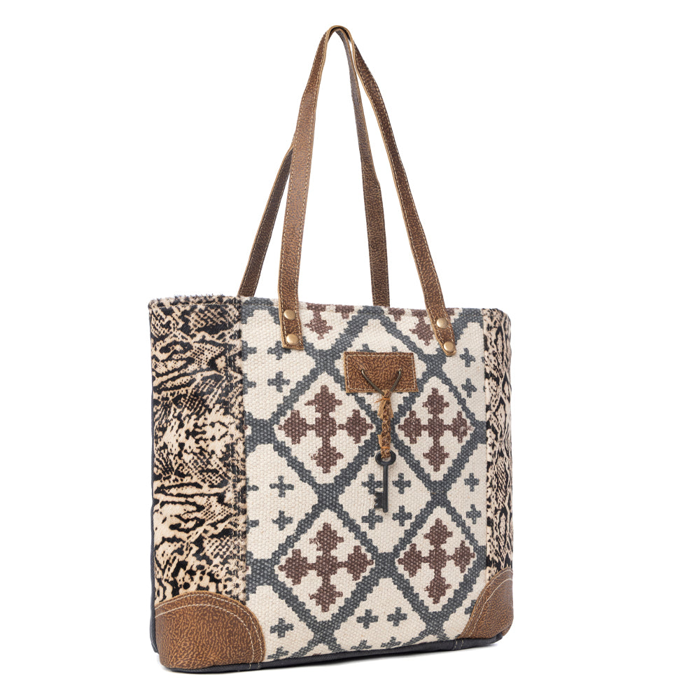 Pluralistic Tote Bag - Myra USA