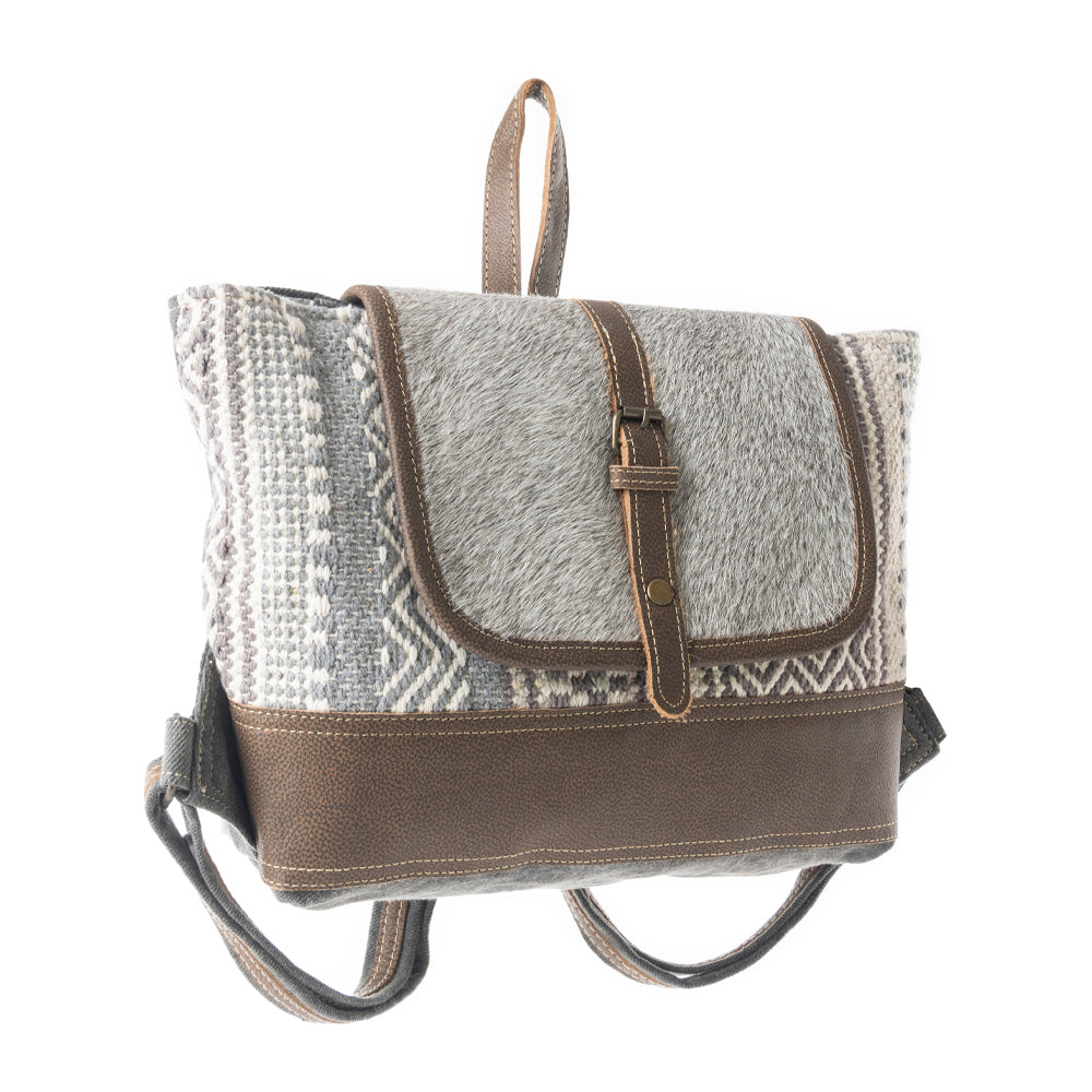 STRAIGHT FORWARD BACKPACK BAG - Myra USA