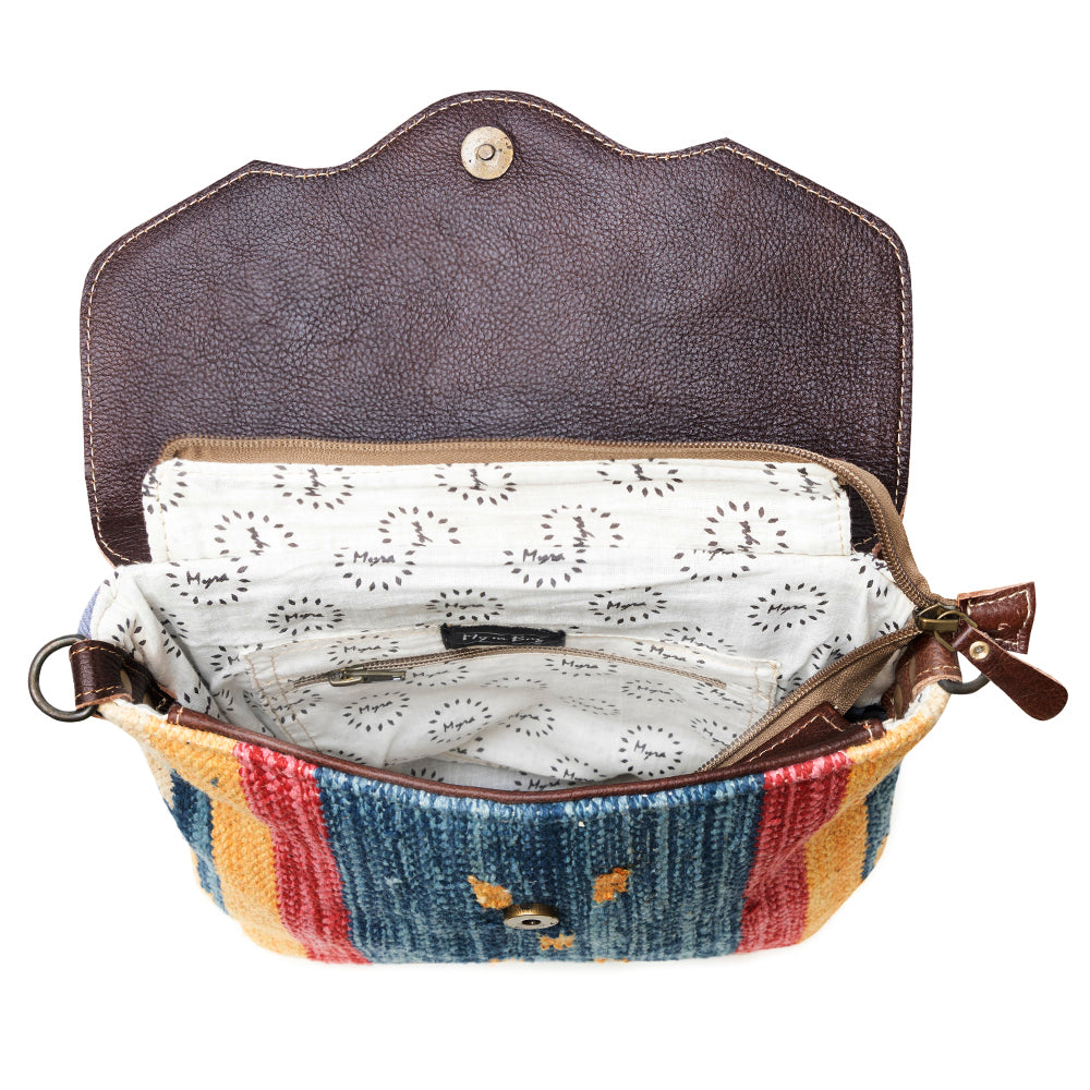 BLUE FEATHER HAND TOOLED BAG - Myra USA