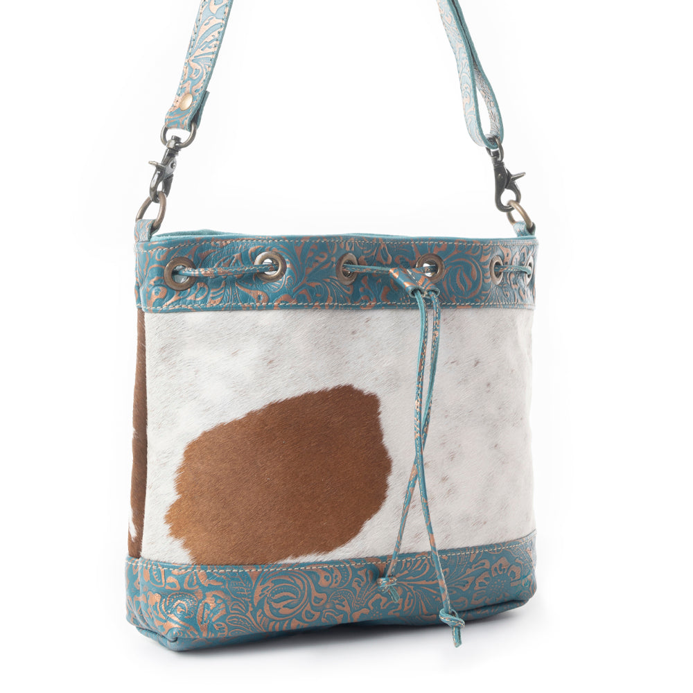 Vibrant Edges Bucket Bag - MyraUSA