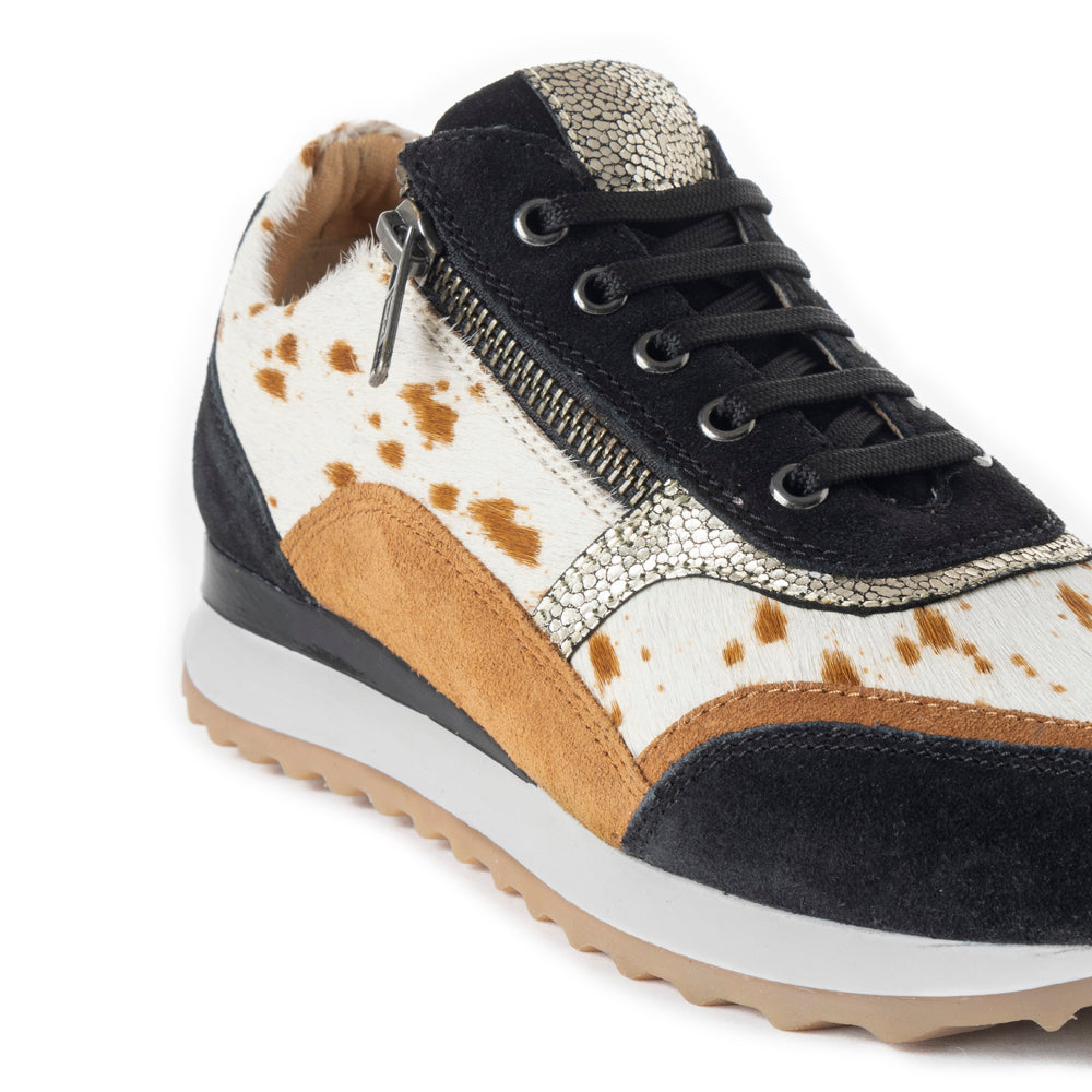 Swift Sneakers - MyraUSA