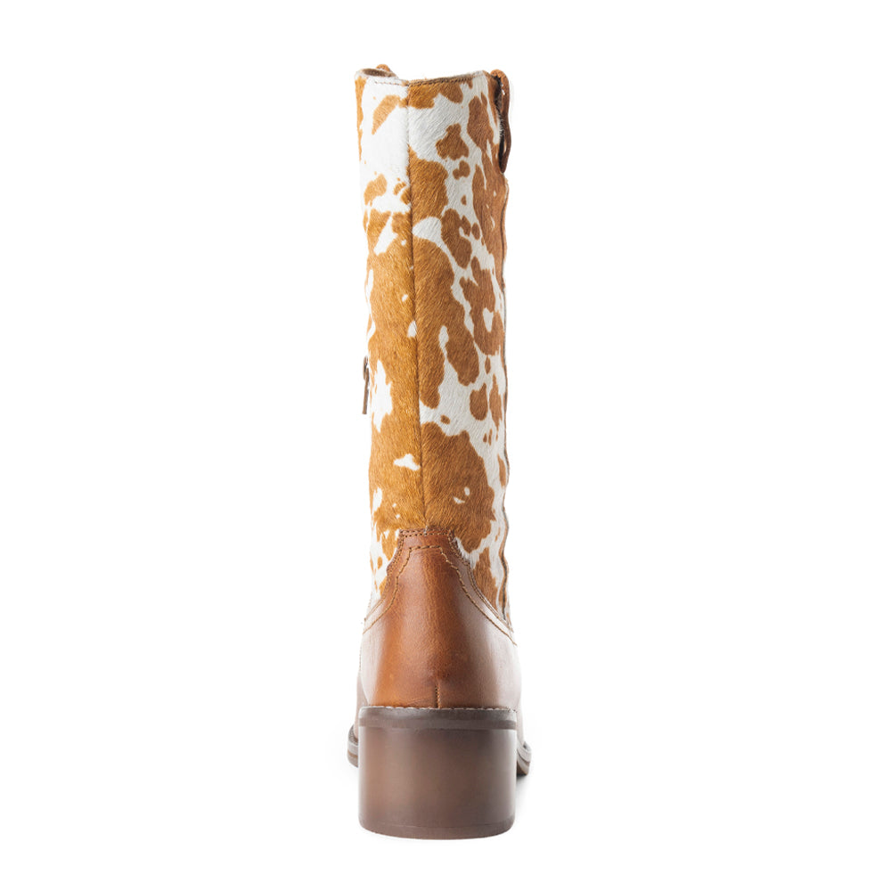 Pointy Beige Boots - MyraUSA