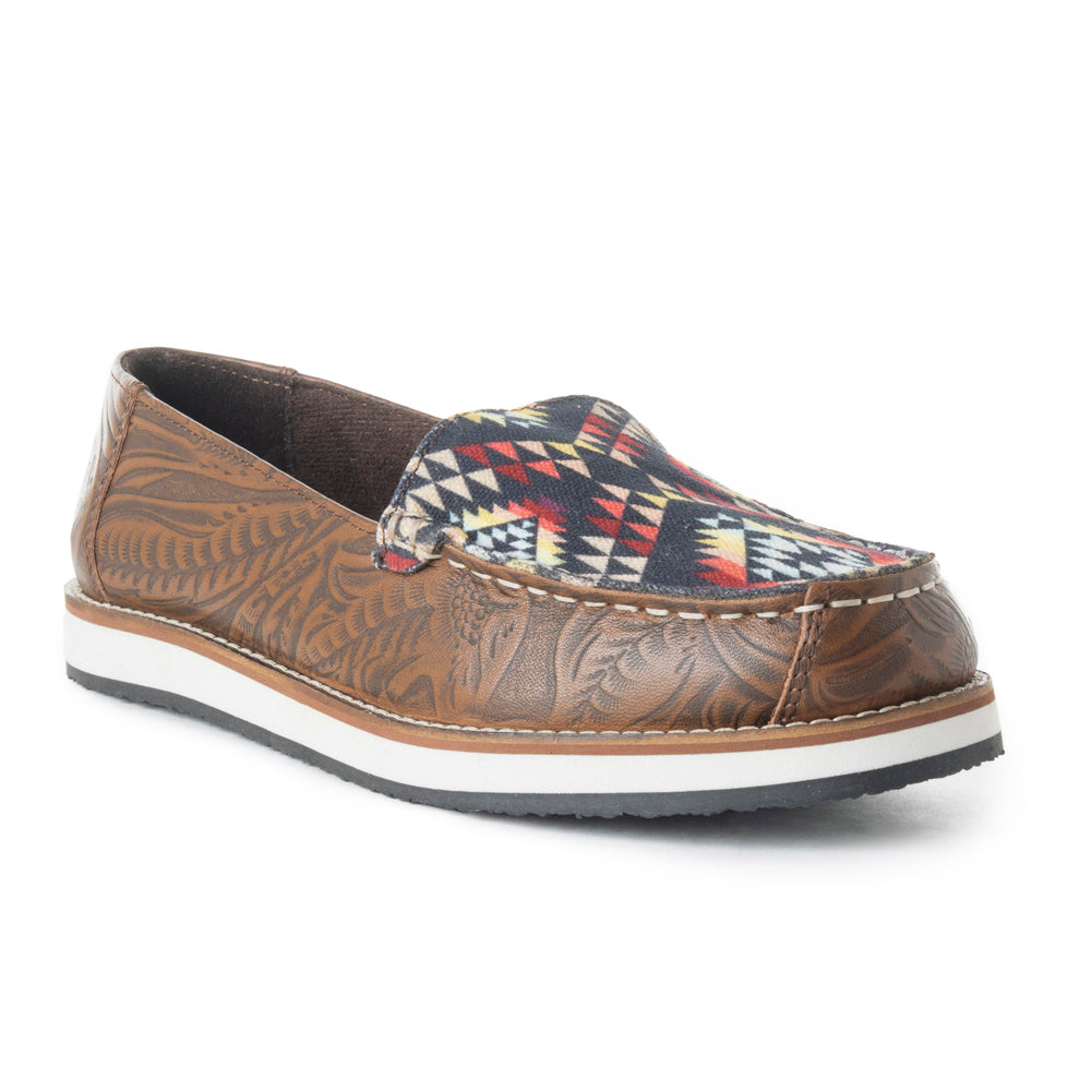 Embossed Footing Sneakers - MyraUSA