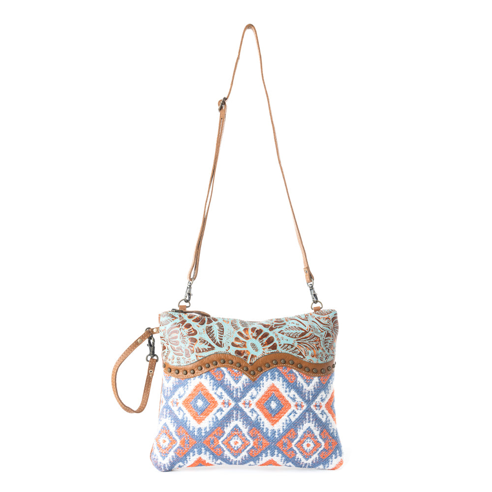 Innsaei Small & Crossbody bag - MyraUSA