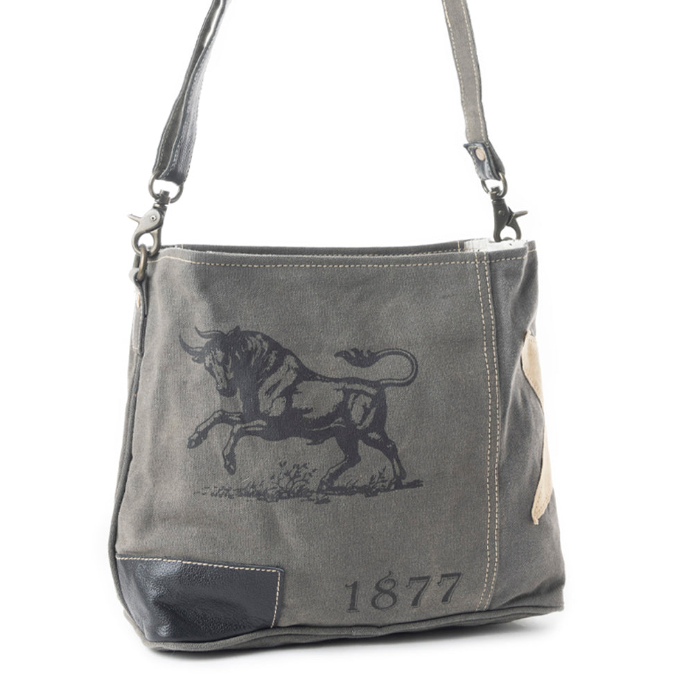 Go-To Option Shoulder Bag - MyraUSA