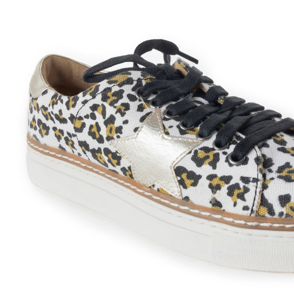 Witty Sneakers - MyraUSA