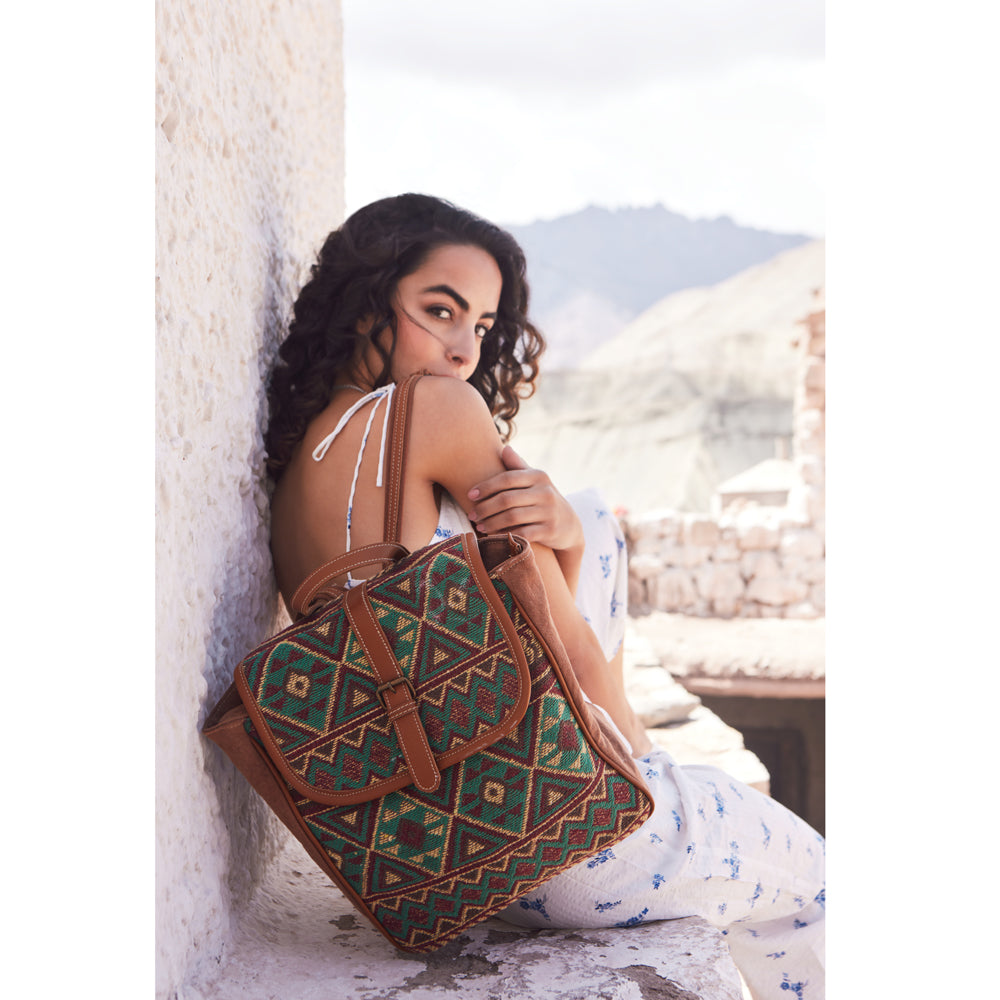 Dot In Chain Backpack Bag - MyraUSA