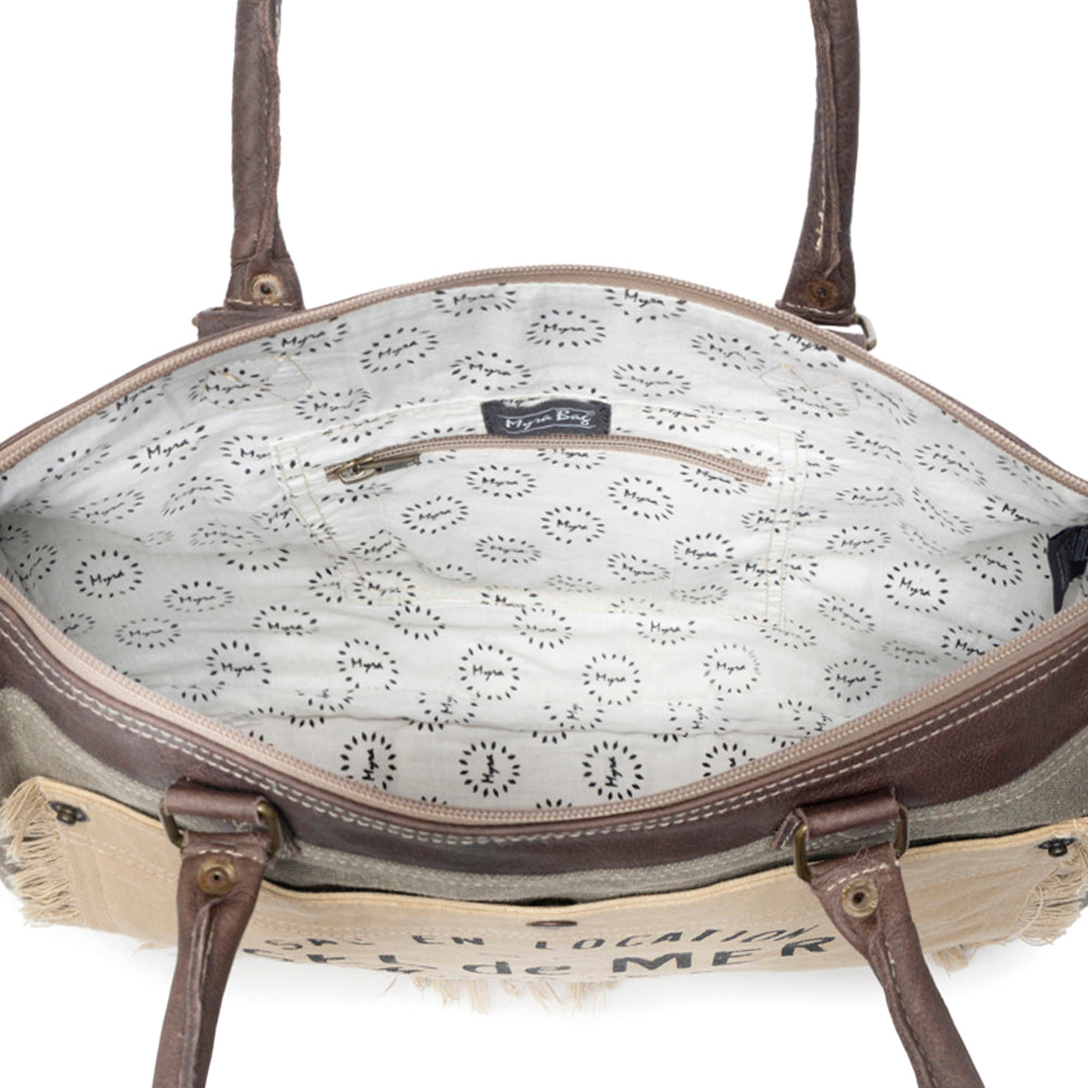 Right Approach Messenger Bag - Myra USA