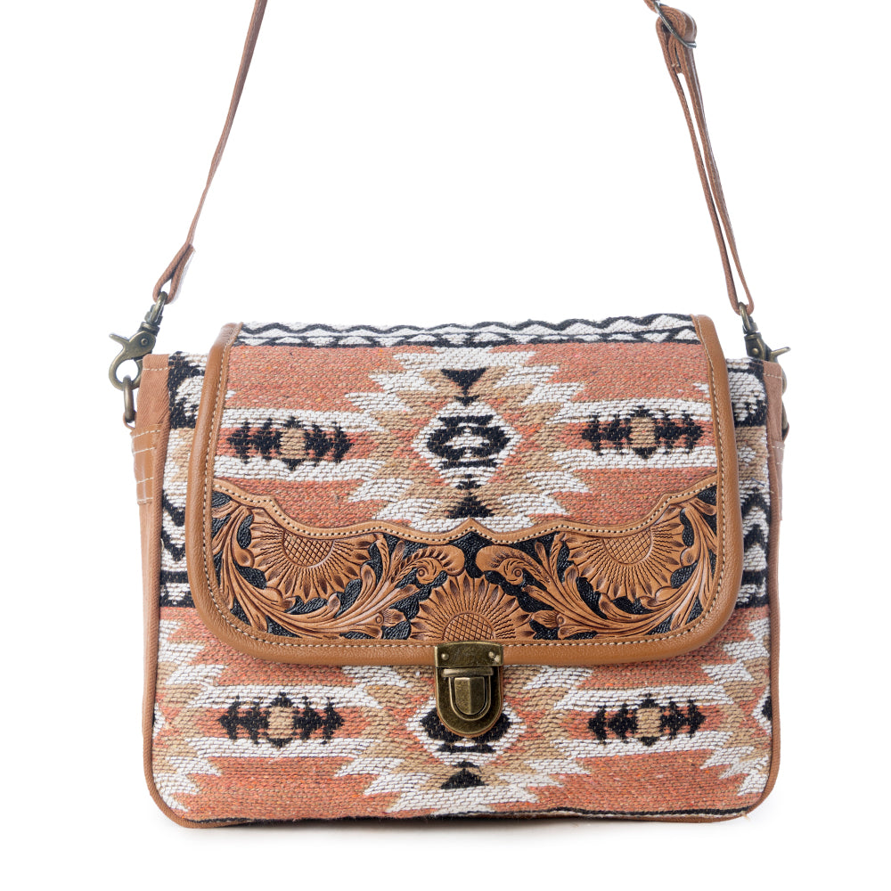 SANSA ALFAMA HANDTOOLED BAG - Myra USA