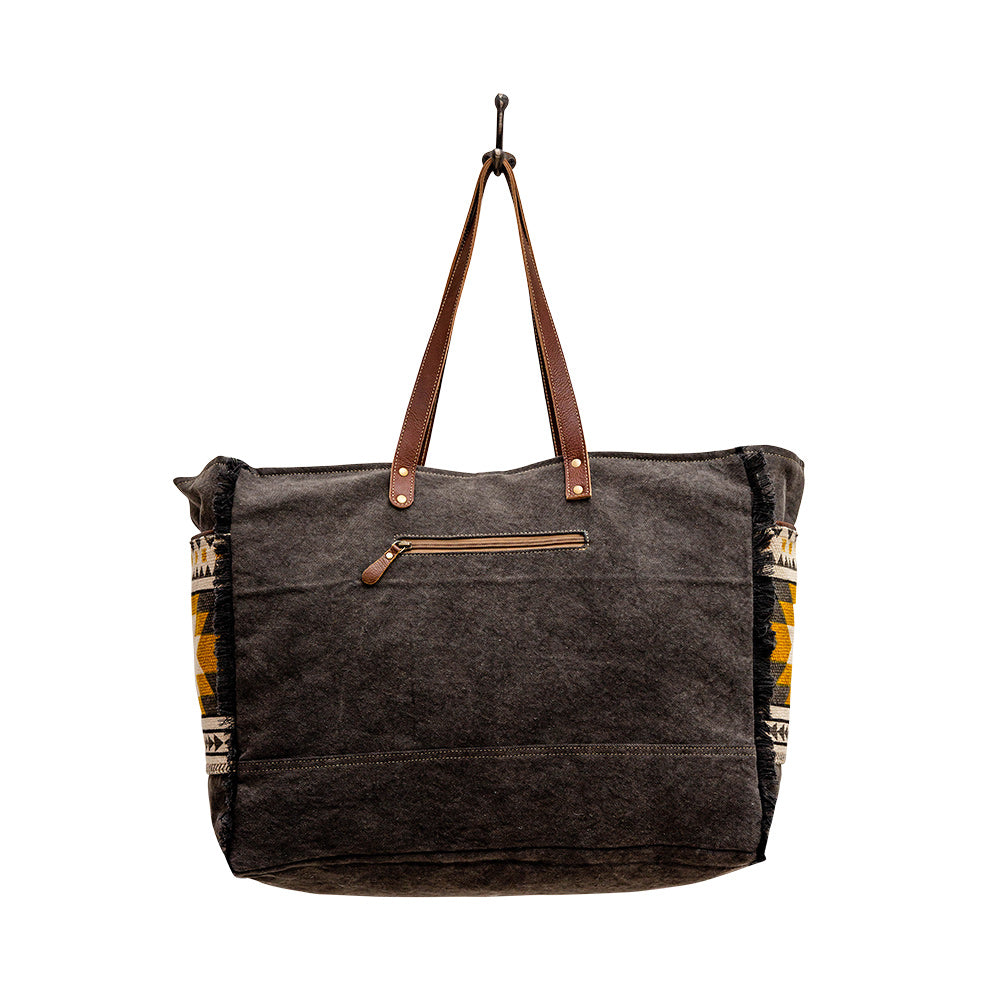 Odyssey Weekender retailer Myra Bag