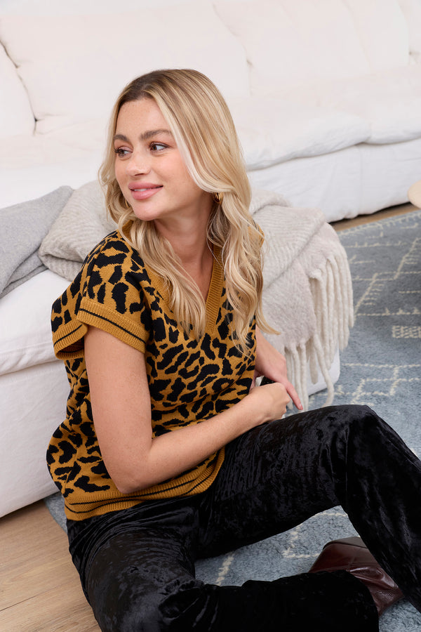 Duma Animal Print Sweater - Myra USA