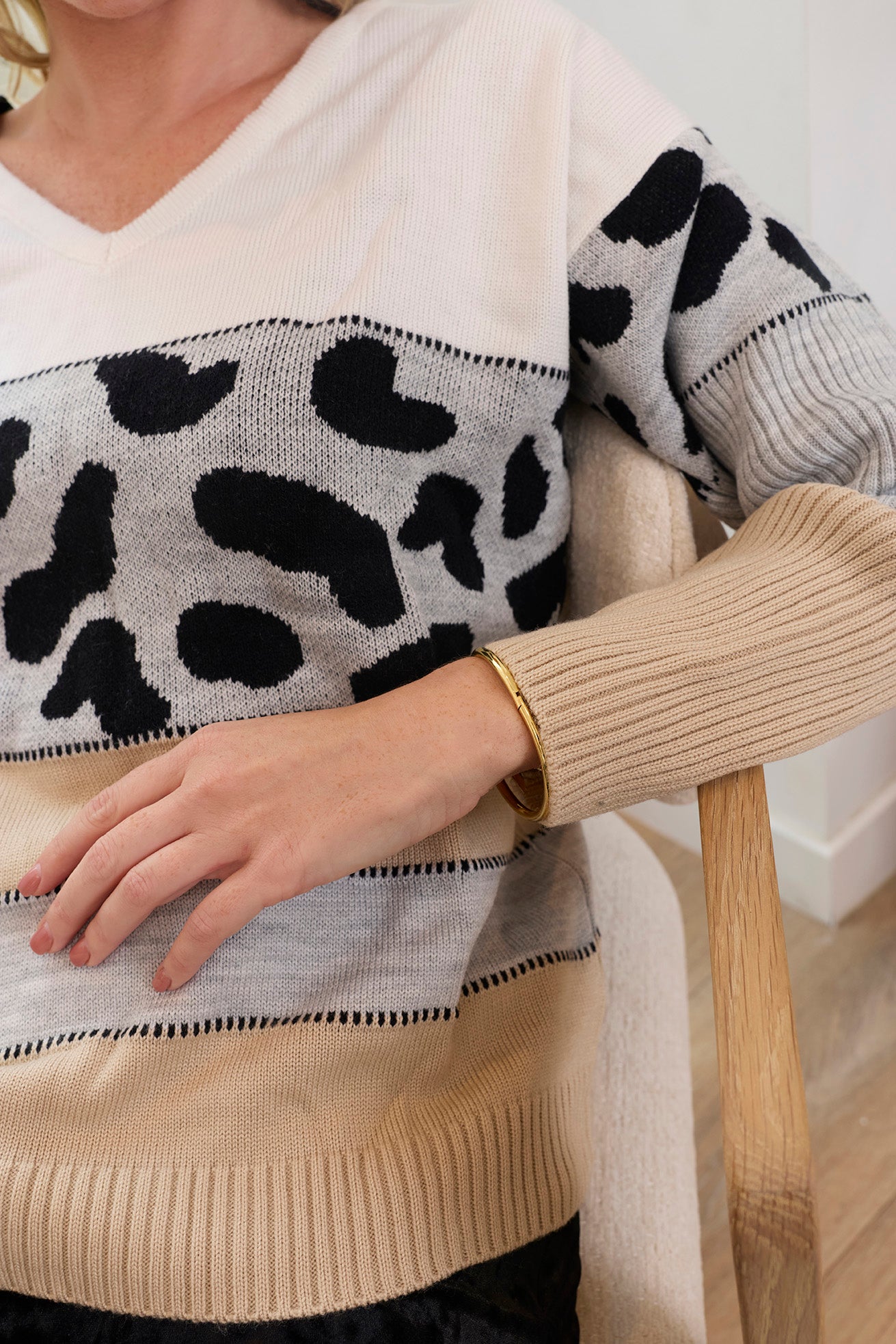 Poppy Animal Print Accent Sweater - Myra USA