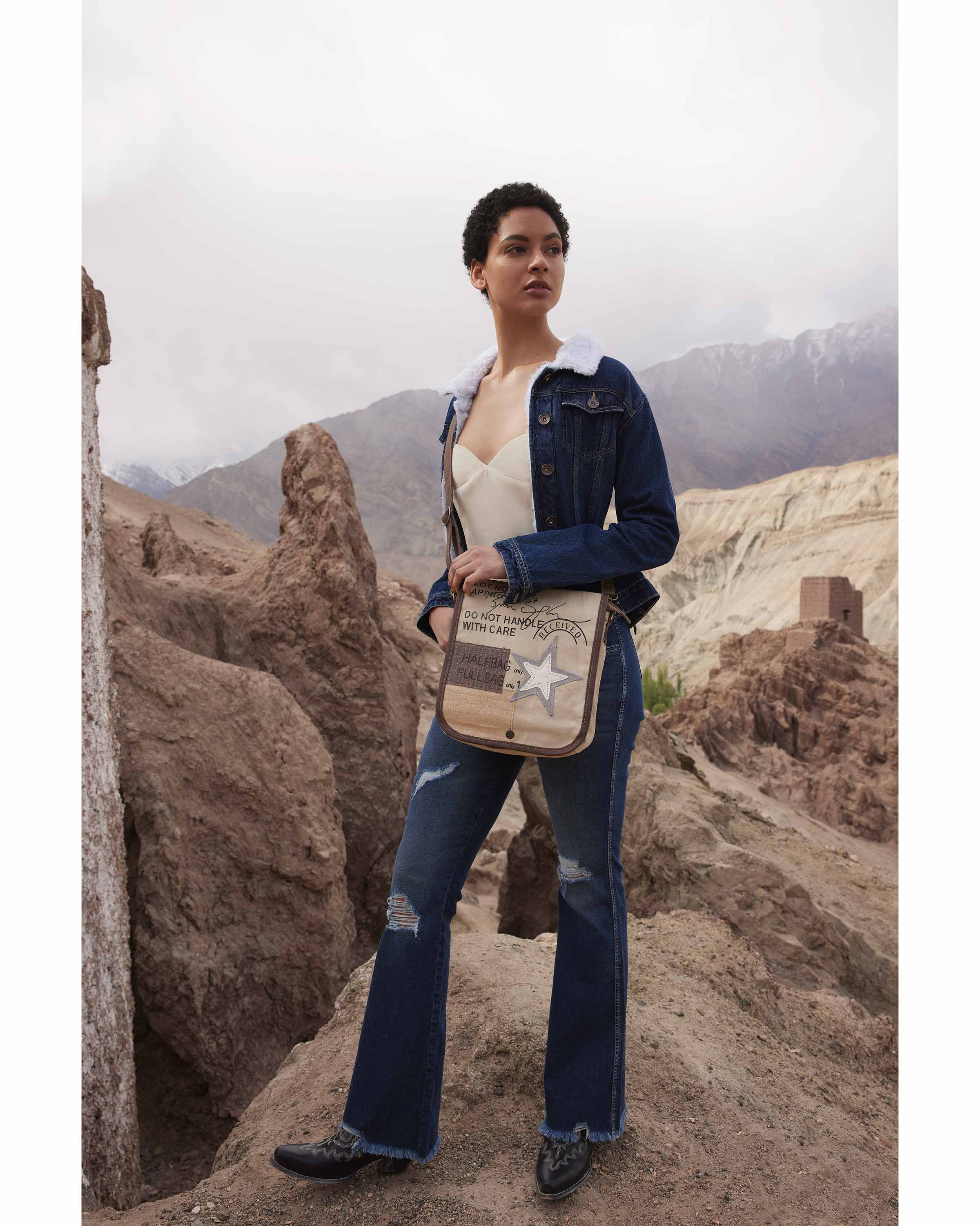 Vintage Adventurer Messenger Bag - Myra USA