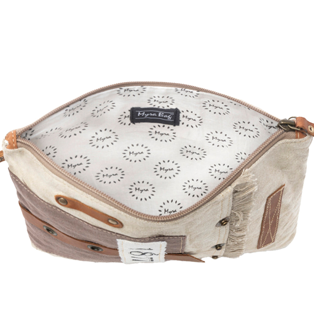 Yesteryear Vintage Style Pouch - Myra USA