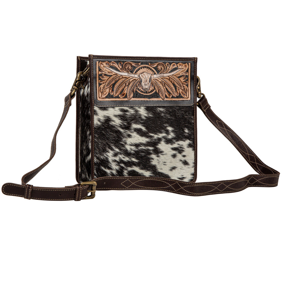 Spirit Of The Herd Hand-Tooled Bag - Myra USA