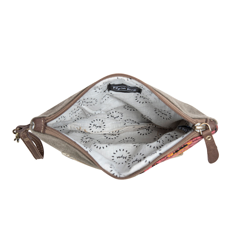 Singapore Port of Call Pouch - Myra USA