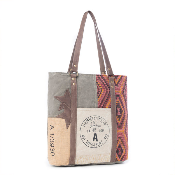 Singapore Port of Call Tote Bag - Myra USA