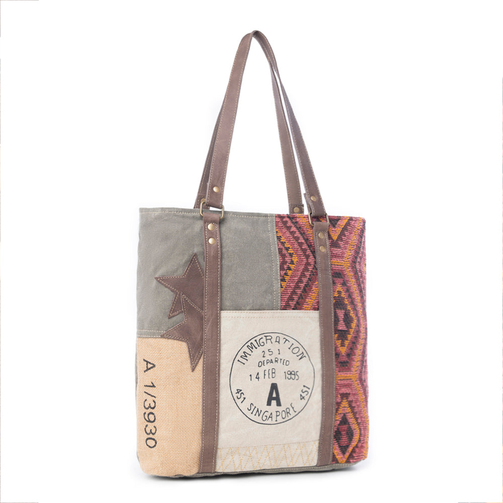 Singapore Port of Call Tote Bag - Myra USA