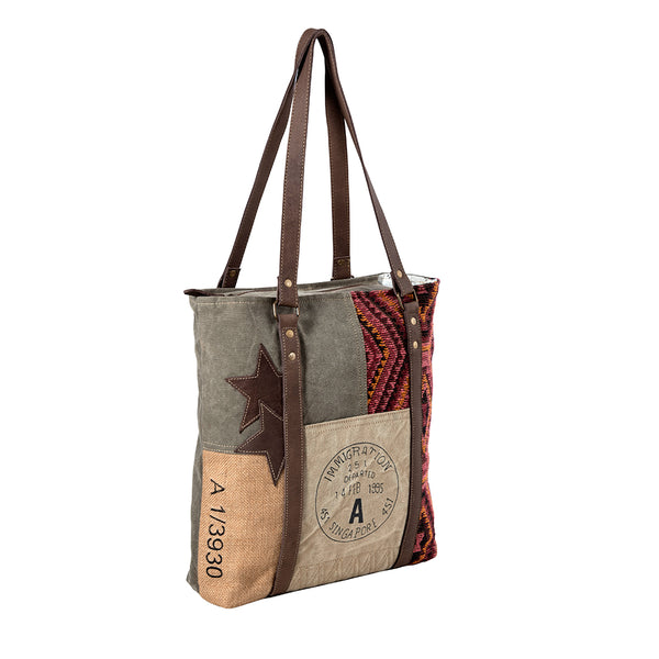 Singapore Port of Call Tote Bag