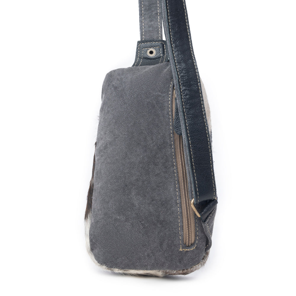 Robnette Ranch Fanny-Pack Bag in Dark & White - Myra USA