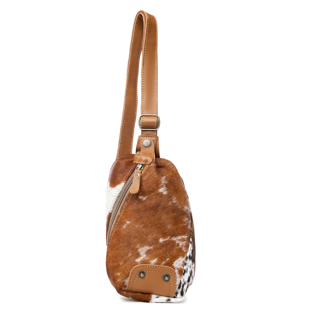 Robnette Ranch Fanny-Pack Bag In Caramel & White - Myra USA