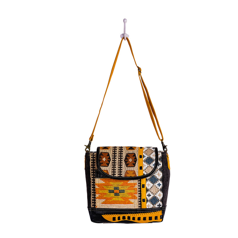 Zonta Mesa Shoulder Bag