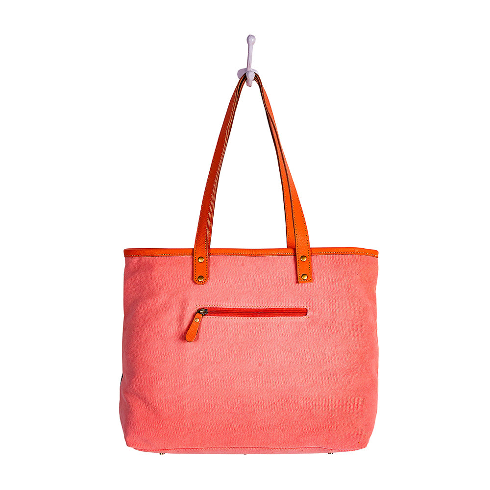 Tonga Ridge Tote Bag In Orange - Myra USA